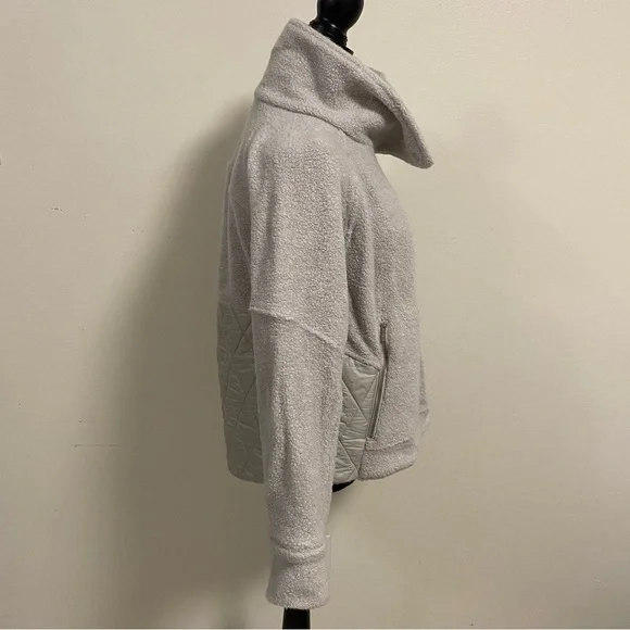 Lululemon Jacket Women’s Size 6 Heathered Ceramic Show me the Sherpa Coat